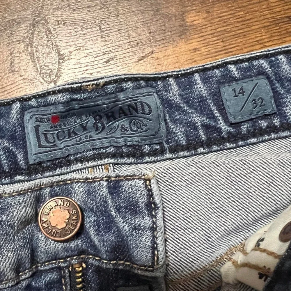 Lucky Brand blue denim shorts 309.5
